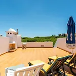 Pine Trees Penthouse Apartment *