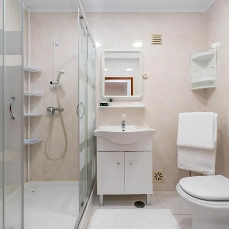 Pine Trees Penthouse *