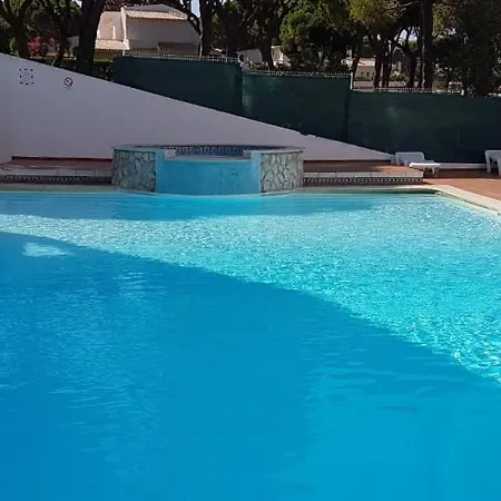 Apartment Pine Trees Penthouse Olhos de Agua (Albufeira)