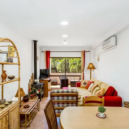 Apartment Pine Trees Penthouse Olhos de Agua (Albufeira)