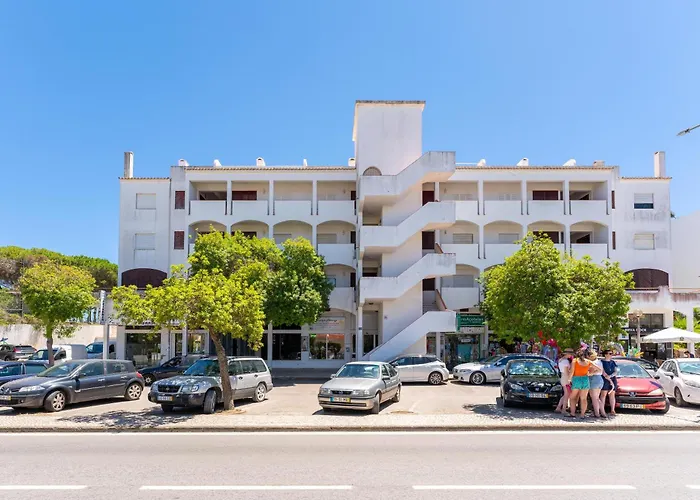 Pine Trees Penthouse דירה אולוס די אגווה