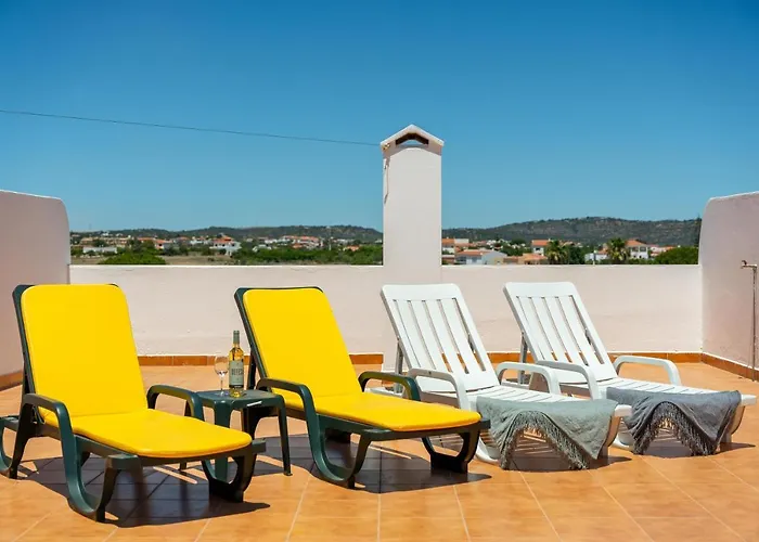 Pine Trees Penthouse * Olhos de Agua (Albufeira)