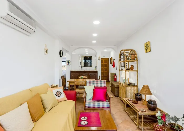 Pine Trees Penthouse Daire Olhos de Agua (Albufeira)
