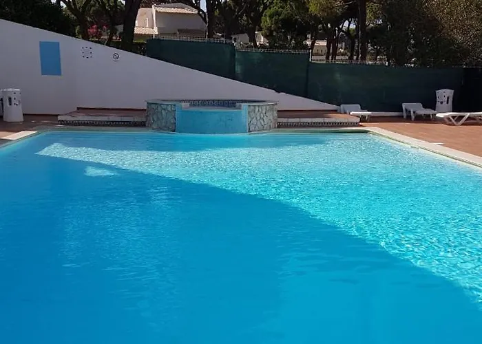 Daire Pine Trees Penthouse Olhos de Agua (Albufeira)